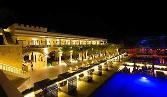 Timeless Luxury Villa