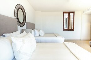Tau Residences