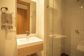 Edificio QO 97 By Jalo