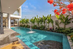 Amazing Newly Built Pool Villas Danang