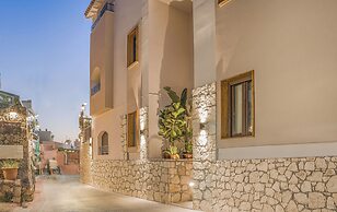 Achatis Suites