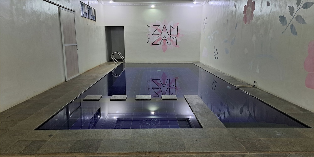 Villa Zam Zam Puncak