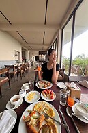 Nana Mountain Resort Mt. Annapurna View