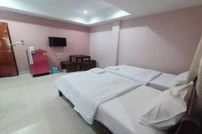 Baansuwanna Hotel