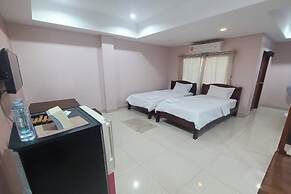 Baansuwanna Hotel