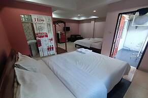 Baansuwanna Hotel