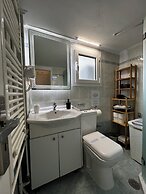 Pnyka Apartment 2