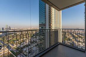 Sleek 2BR at Downtown Close to Dubai Mall