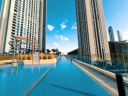 Sleek 2BR at Downtown Close to Dubai Mall