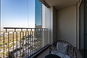 Sleek 2BR at Downtown Close to Dubai Mall