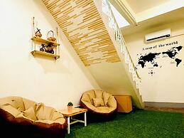 Charming Hostel