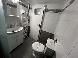 Pnyka Apartment 1