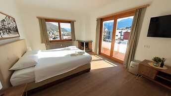 7 Rooms