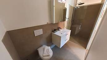 7 Rooms