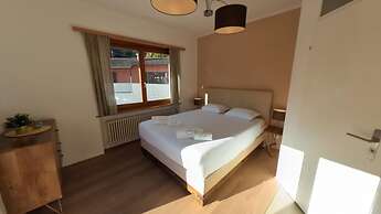 7 Rooms