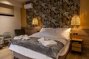 Trikala Mall Suites !