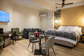 Trikala Mall Suites !