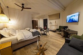 Trikala Mall Suites !