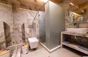 Trikala Mall Suites !