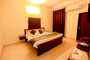 MOON LAND HOTEL