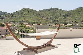 Hotiday Cefalù Mazzaforno