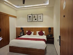 The Royal Orchid