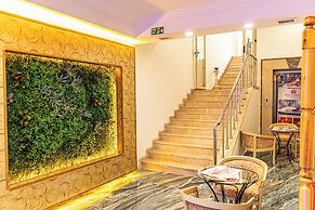 Senza Sunset Beach Hotel