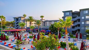 Senza Sunset Beach Hotel