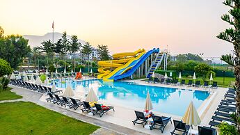Senza Sunset Beach Hotel