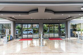 Senza Sunset Beach Hotel