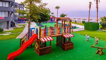 Senza Sunset Beach Hotel