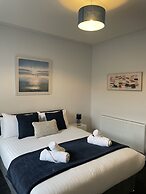 Marine Hotel