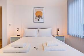 Hybrid Resi Greenwich