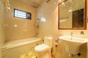 Seasons Suites HBR