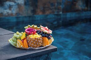 Naomi Boutique Suites