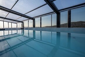 Naomi Boutique Suites