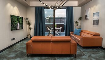 Naomi Boutique Suites