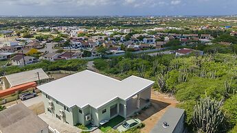 Modern NEW 2br1ba Nature Escape Great Location