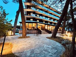 HOTEL NOIR