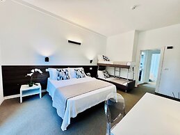 HOTEL NOIR