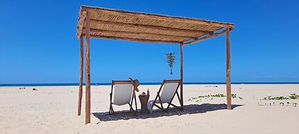 Sunset Villa - Luxury Beachfront Villa with Private Pool by Karula San
