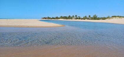 Sunset Villa - Luxury Beachfront Villa with Private Pool by Karula San