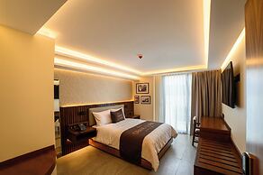 HOTEL GRAND LORBE by JAMM