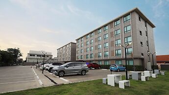 B2 Grand Nimman Premier Hotel