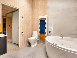 5 Star Holiday Home in Vaeggerlose