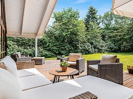 5 Star Holiday Home in Vaeggerlose