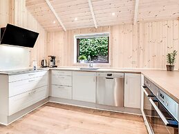 5 Star Holiday Home in Vaeggerlose
