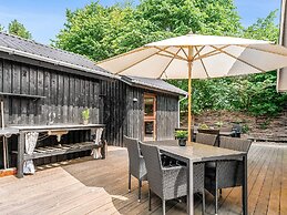5 Star Holiday Home in Vaeggerlose