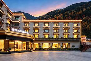 Jiuzhaigou Cloudy Hotel