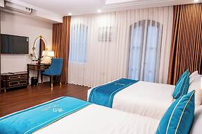 Ruby Queen Hotel